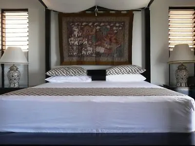 ****  Mai Tai Resort Cassowary Australia