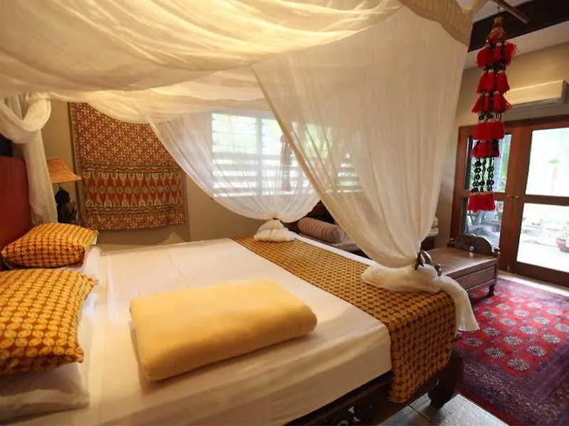 Mai Tai Resort Cassowary 4*,  Australia