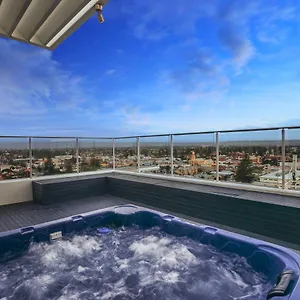 Glenelg Skyline Penthouse - Wifi , Adelaide Australia